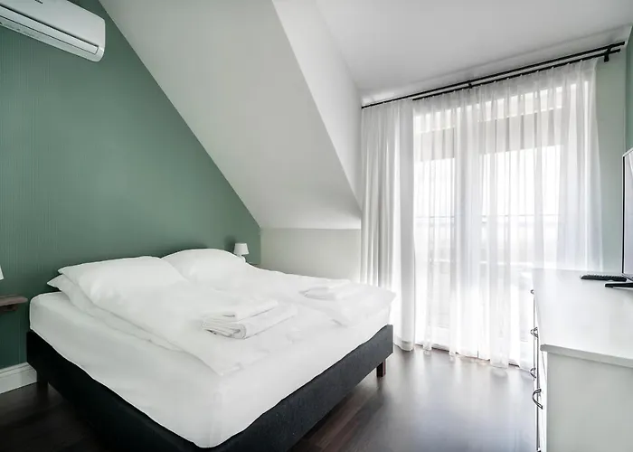 W Starym Porcie Krynica Morska